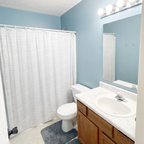 6922 Devinney Lane, Indianapolis, IN 46221