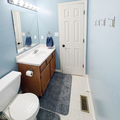 6922 Devinney Lane, Indianapolis, IN 46221