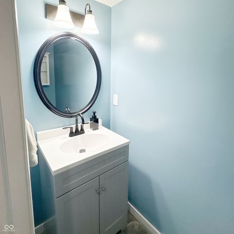 6922 Devinney Lane, Indianapolis, IN 46221