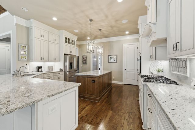 9618 Stonebluff Dr, Brentwood, TN 37027