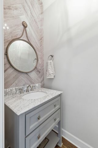 9618 Stonebluff Dr, Brentwood, TN 37027