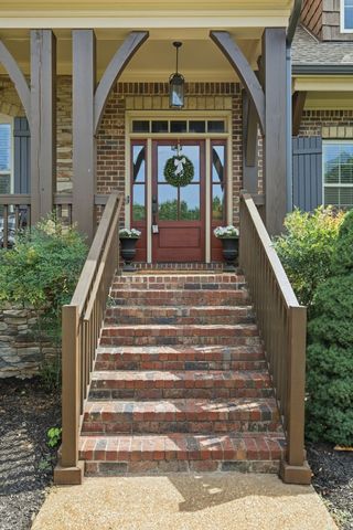 9618 Stonebluff Dr, Brentwood, TN 37027