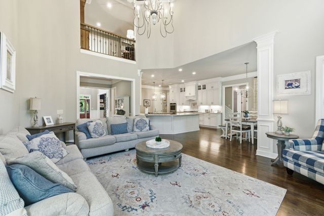 9618 Stonebluff Dr, Brentwood, TN 37027