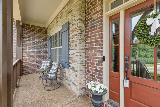 9618 Stonebluff Dr, Brentwood, TN 37027