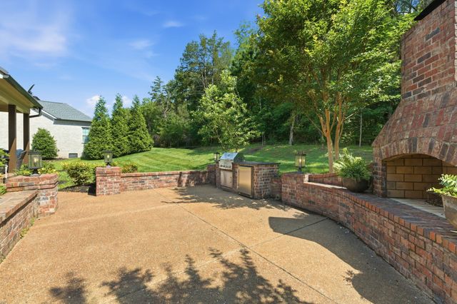 9618 Stonebluff Dr, Brentwood, TN 37027
