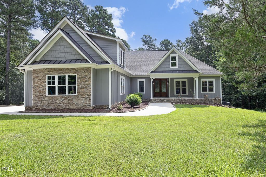 12724 Scenic Drive, Raleigh, NC 27614