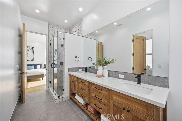 617 N Irena Avenue A, Redondo Beach, CA 90277