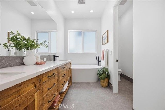 617 N Irena Avenue A, Redondo Beach, CA 90277