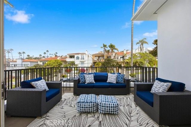 617 N Irena Avenue A, Redondo Beach, CA 90277