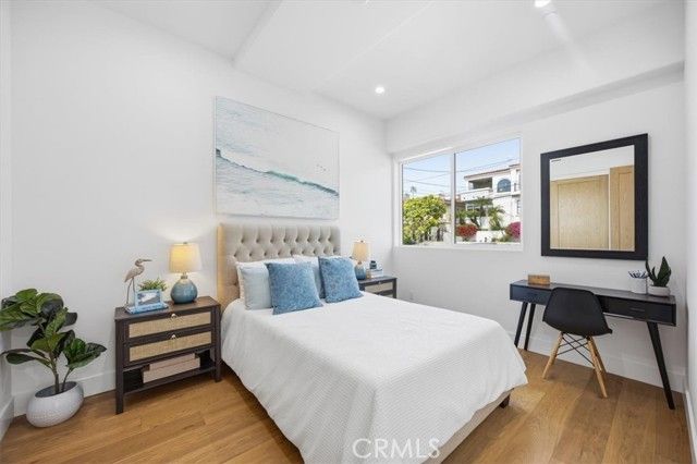 617 N Irena Avenue A, Redondo Beach, CA 90277