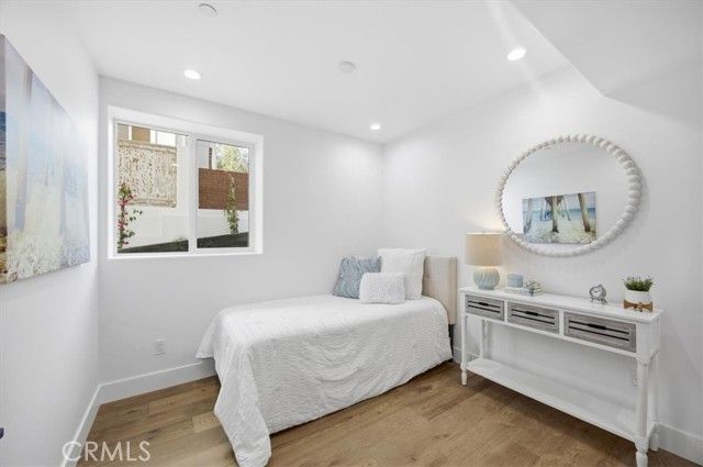 617 N Irena Avenue A, Redondo Beach, CA 90277