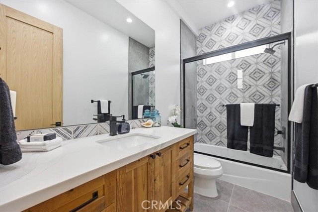 617 N Irena Avenue A, Redondo Beach, CA 90277