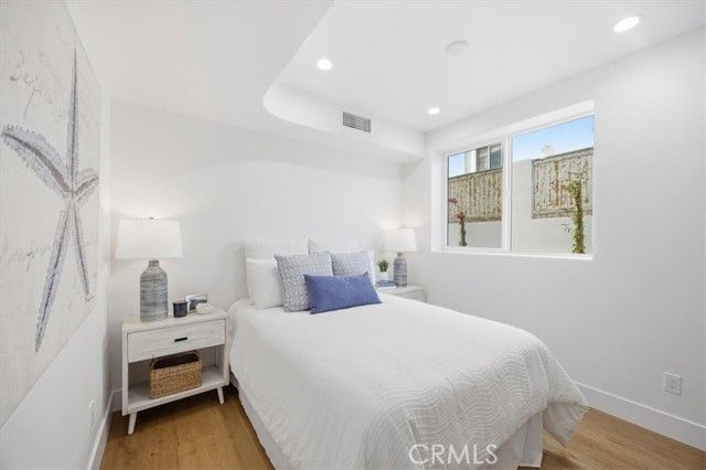 617 N Irena Avenue A, Redondo Beach, CA 90277