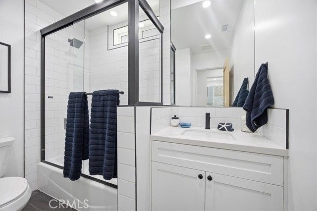 617 N Irena Avenue A, Redondo Beach, CA 90277