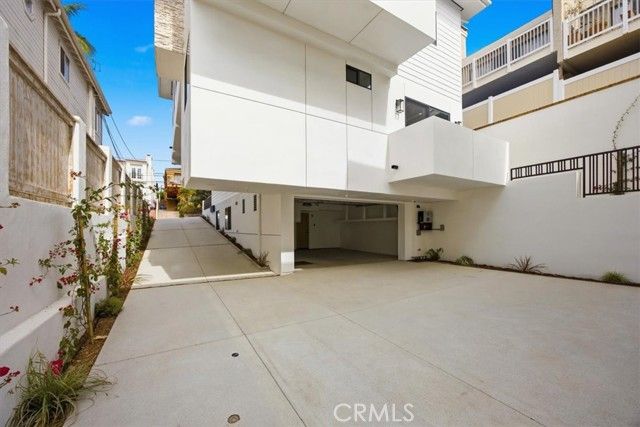 617 N Irena Avenue A, Redondo Beach, CA 90277