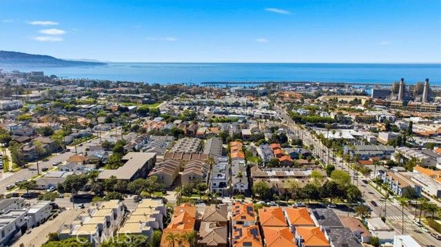 617 N Irena Avenue A, Redondo Beach, CA 90277