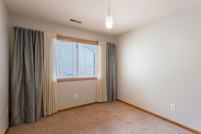 8284 Ashford Road, Woodbury, MN 55125