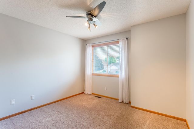 8284 Ashford Road, Woodbury, MN 55125