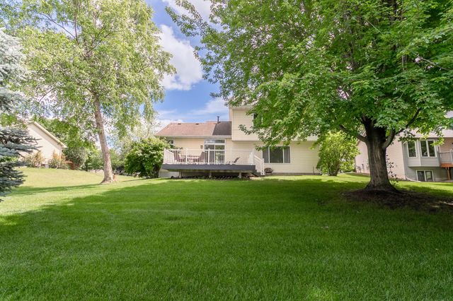 8284 Ashford Road, Woodbury, MN 55125