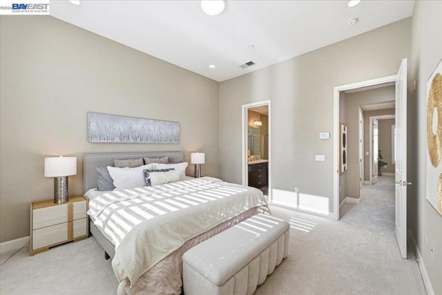 5423 Iron Horse Pkwy, Dublin, CA 94568