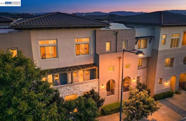 5423 Iron Horse Pkwy, Dublin, CA 94568