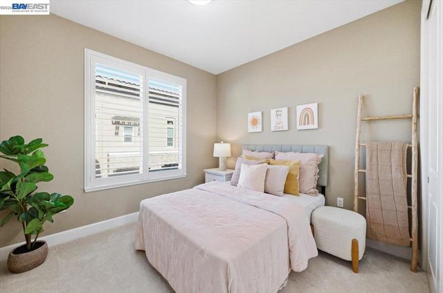 5423 Iron Horse Pkwy, Dublin, CA 94568