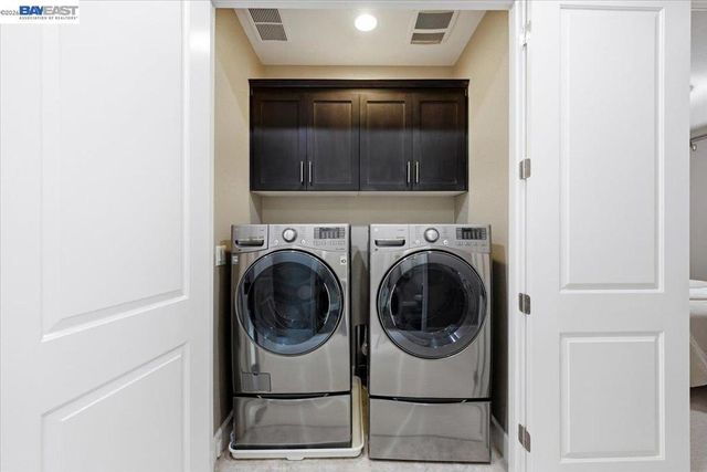 5423 Iron Horse Pkwy, Dublin, CA 94568