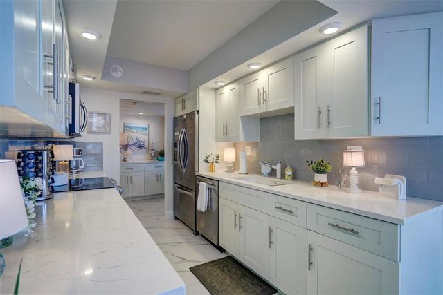 5480 N Ocean Drive B2a, Singer Island, FL 33404