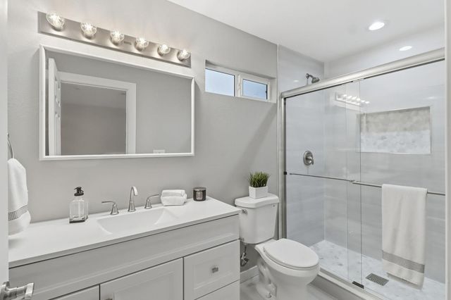 2728 Northview Dr, Sacramento, CA 95833