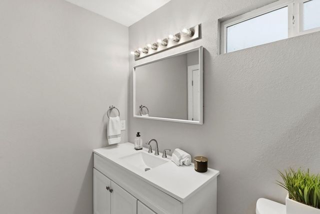 2728 Northview Dr, Sacramento, CA 95833