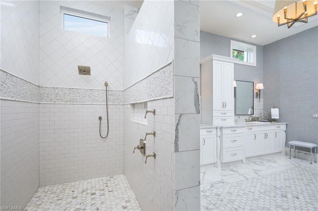 16450 Seneca WAY, Naples, FL 34110