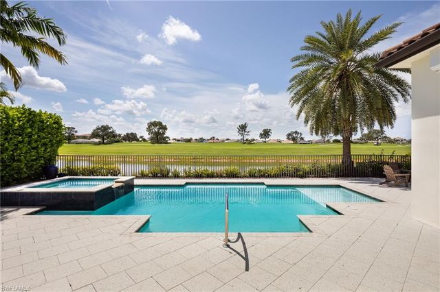 16450 Seneca WAY, Naples, FL 34110