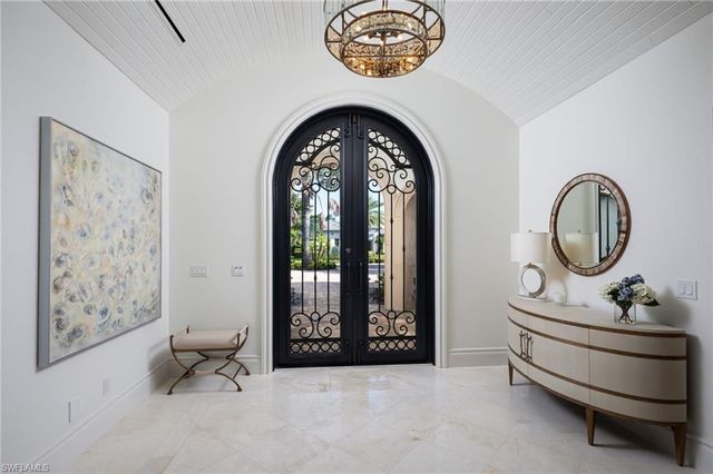 16450 Seneca WAY, Naples, FL 34110