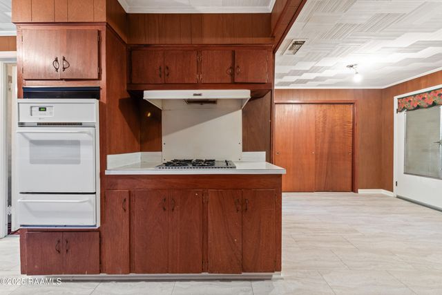 212 S Jefferson Street, Abbeville, LA 70510