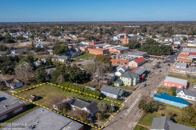 212 S Jefferson Street, Abbeville, LA 70510