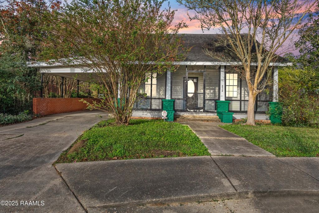 212 S Jefferson Street, Abbeville, LA 70510
