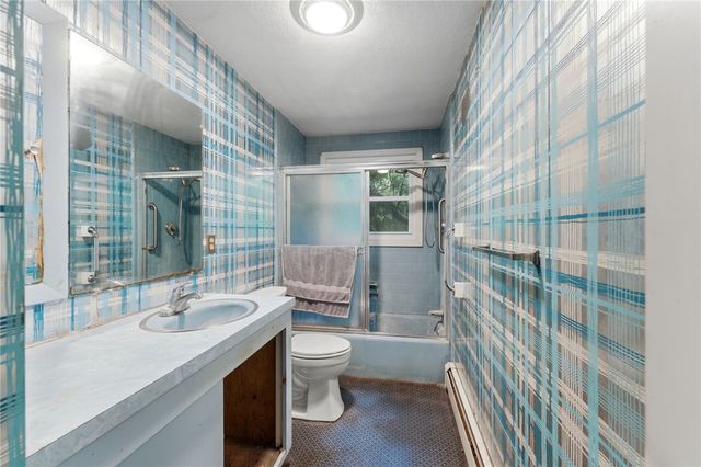 41 Shirley Street, Warwick, RI 02888
