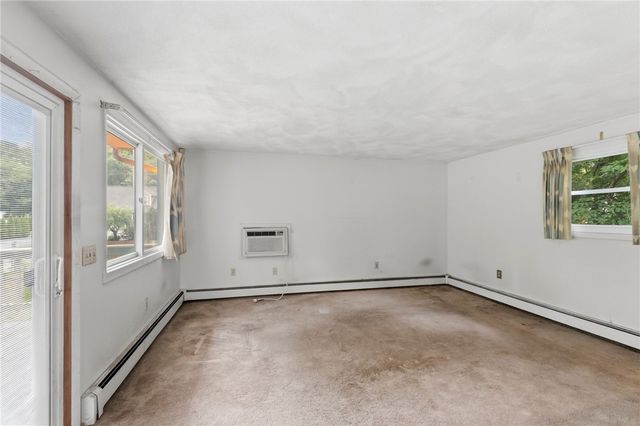41 Shirley Street, Warwick, RI 02888