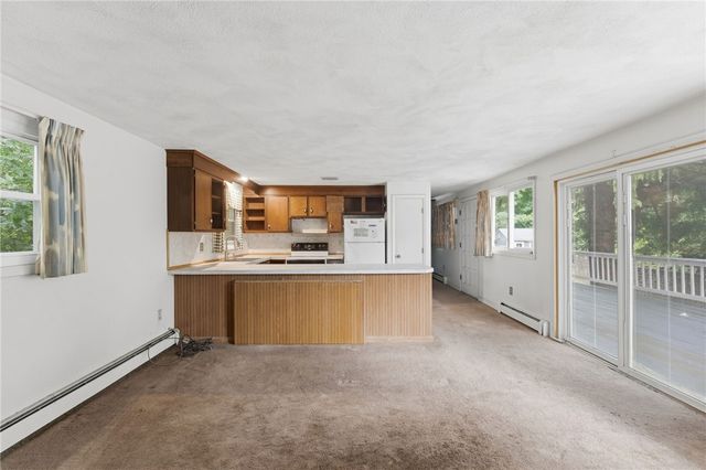 41 Shirley Street, Warwick, RI 02888