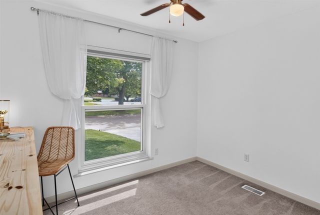 1410 NW Pebble Drive, Ankeny, IA 50023