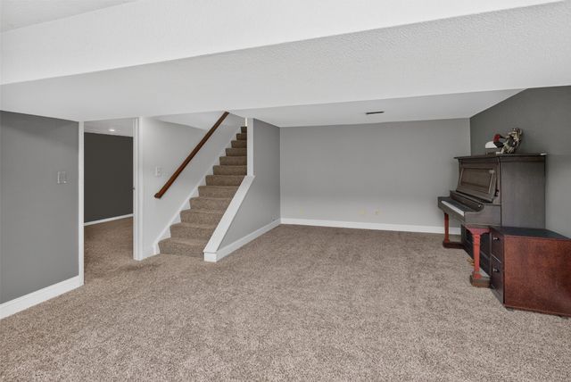 1410 NW Pebble Drive, Ankeny, IA 50023