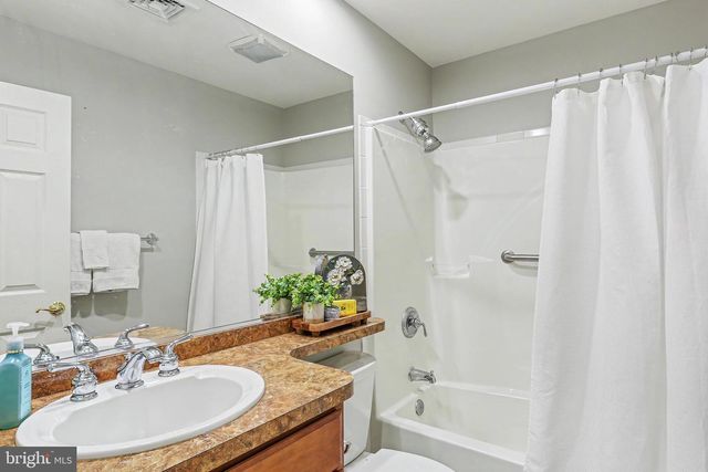 92 KESWICK DRIVE, Mechanicsburg, PA 17050