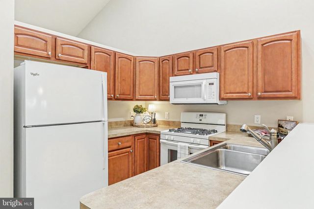 92 KESWICK DRIVE, Mechanicsburg, PA 17050