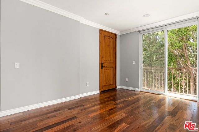 632 N Kings Road 202, West Hollywood, CA 90048
