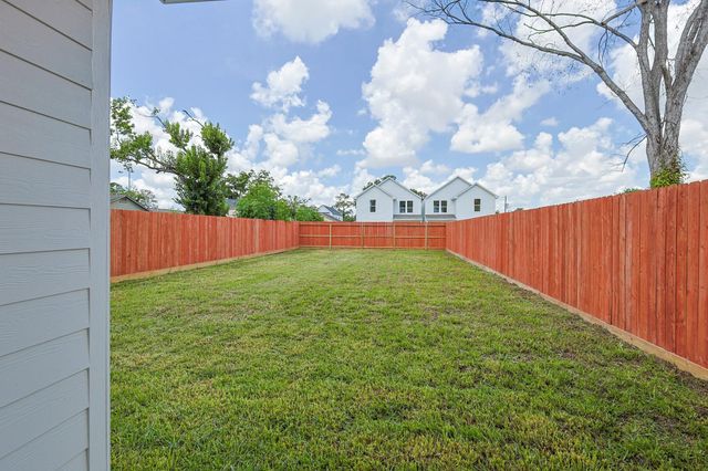 7413 Charlie Street, Houston, TX 77088