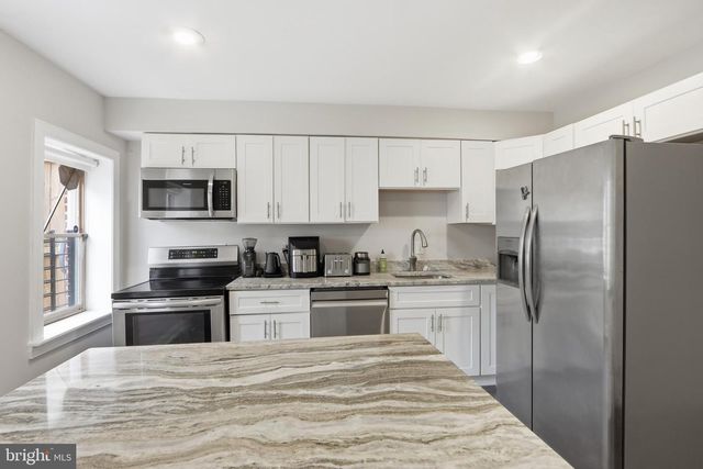 711 SCOTT ST, Baltimore, MD 21230