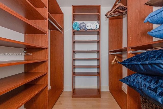 1000 S Pointe dr 906, Miami Beach, FL 33139