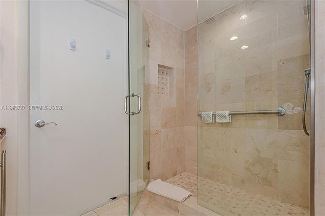 1000 S Pointe dr 906, Miami Beach, FL 33139