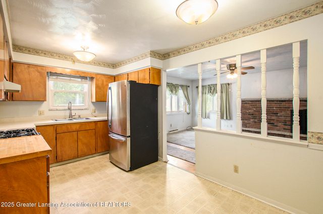 516 Hume Boulevard, Lansing, MI 48917