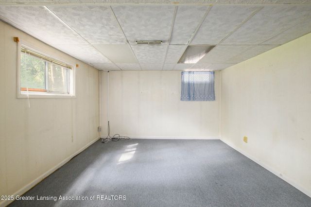 516 Hume Boulevard, Lansing, MI 48917